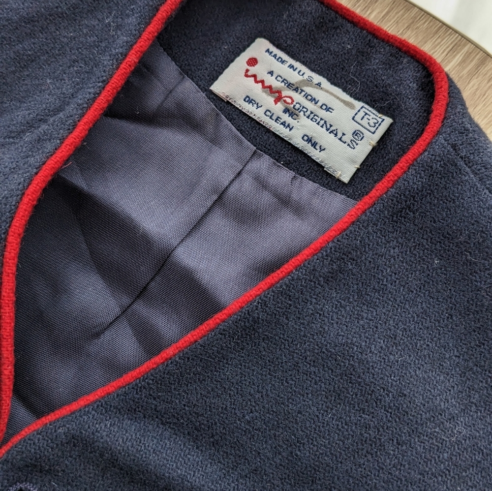 VINTAGE Saks Fifth Avenue Navy and Red Boys Blazer - Picture 7 of 11